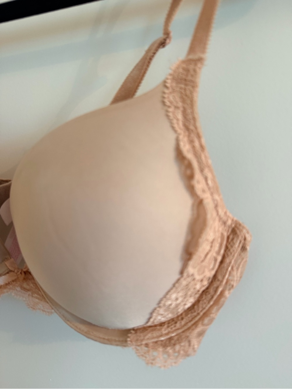 Victoria's Secret Dream Angels Lightly Padded Lace Push Up Bra - Picture 3 of 5